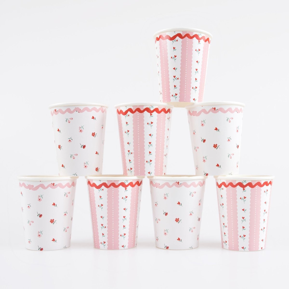 MERI MERI Valentine's Day Love Sweet Love Party Paper Cups, 9 Oz, 8 Count 636997296432